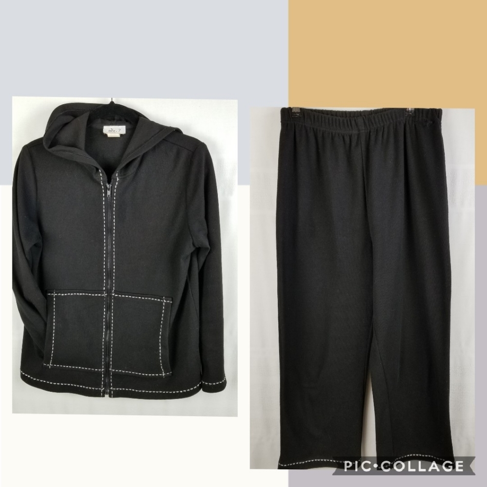 Vintage 70s black w/white trim knit pantsuit Med